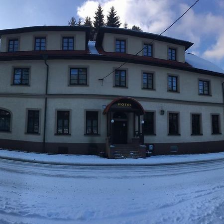 Hotel Salajka Horní Lomná Buitenkant foto