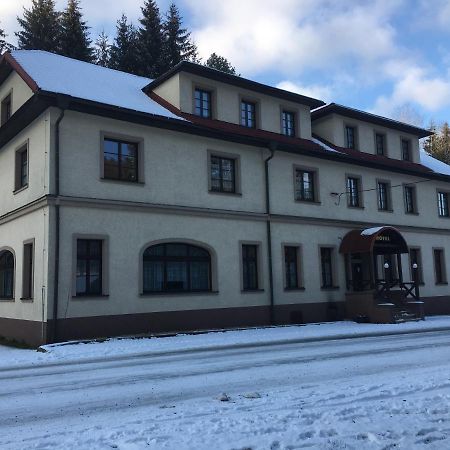Hotel Salajka Horní Lomná Buitenkant foto